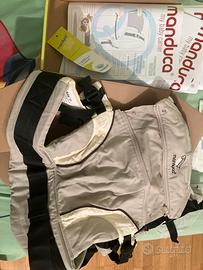 Manduca first marsupio regolabile