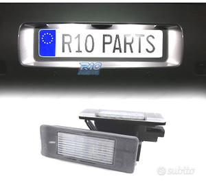 LUCI TARGA A LED PER CITROEN SAXO 99-02 TIPO 2