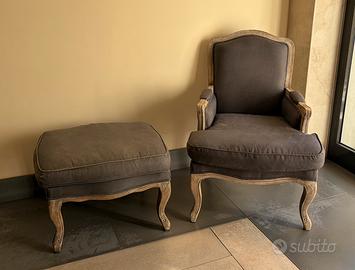 Poltrona con pouf