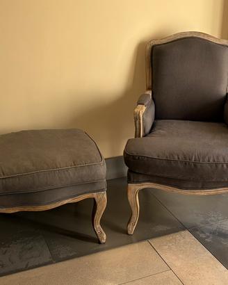 Poltrona con pouf