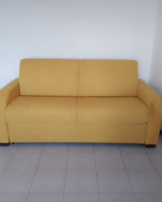 Divano 3 posti letto ( mat. H 18)