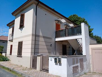 Appartamento con doppio garage