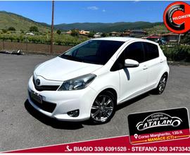 TOYOTA - Yaris - 1.4 D-4D 5p. Lounge NAVI