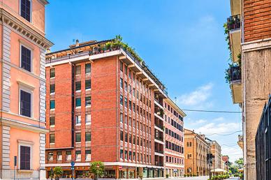 4 LOCALI A ROMA