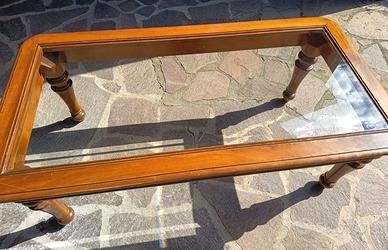 tavolino da salotto in legno e vetro