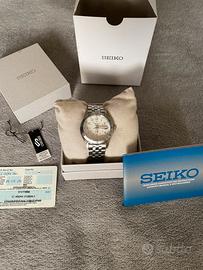 Seiko 5 GMT