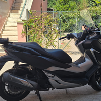 Honda forza 300