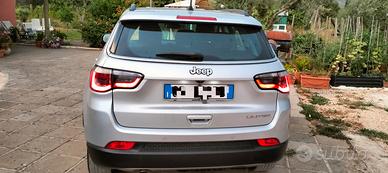 macchina jeep Compass limited