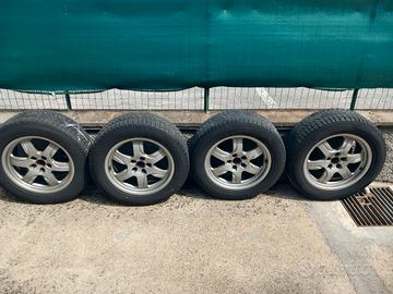 cerchi e pneumatici audi Q3 da 17''