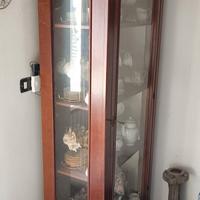 Vetrina in legno di noce nuova