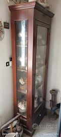 Vetrina in legno di noce nuova