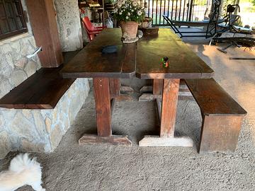 Tavoli in legno massello