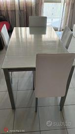 Tavolo allungabile  140x 80 come nuovo