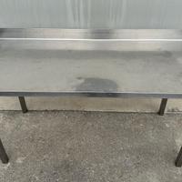 Tavolo in acciaio inox da 1600 mm