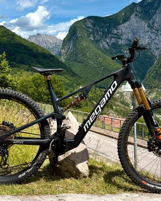 Megamo Native 01 2025 1500km