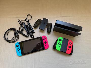 Nintendo switch + 4 controller come nuova