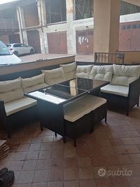 divanetto+tavolo da esterno