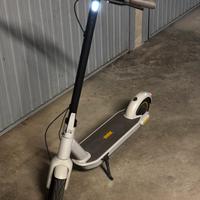 Monopattino Elettrico Segway Ninebot G30 Max