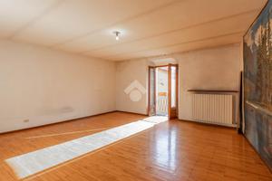 CASA SEMINDIPENDENTE A LUSERNA SAN GIOVANNI