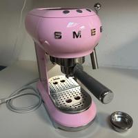 SMEG - Macchina del Caffè Rosa ECF01