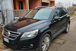 volkswagen tiguan 2011 