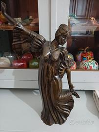 Statua in bronzo