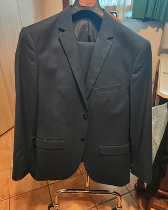 vestito completo da ragazzo 