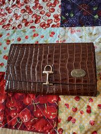 portafoglio da donna effetto pitone 