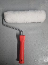 attrezzatura per pitturare usata una volta