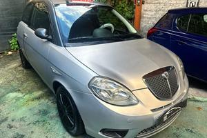Lancia Ypsilon 1.2 Argento / FINANZIAMENTI