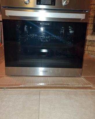 FORNO NUOVO Hotpoint Ariston A+