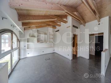 Ufficio Bernareggio [E12VCU]