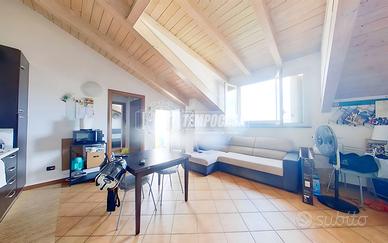 Elegante bilocale con balcone!