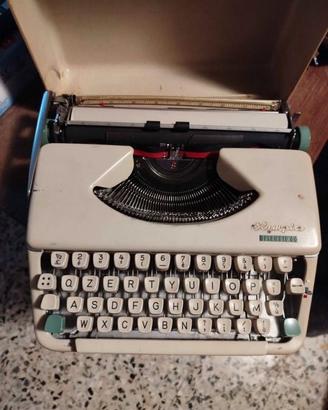 Macchina da scrivere