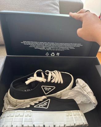 Scarpe prada originali usate pochissime