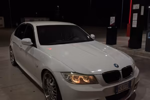 BMW 318i e90 LCI