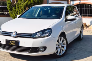 Volkswagen Golf 1.6 105cv/Automatica/ Adatta Neopa