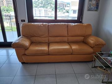 Divano e poltrona