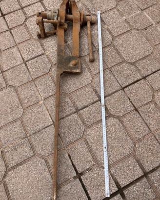 antica morsa a gambo da fabbro/ falegname