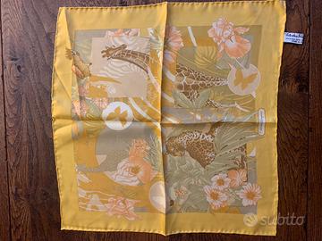 Foulard di seta Salvatore Ferragamo