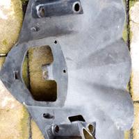 Carena inferiore sotto manubrio f12r