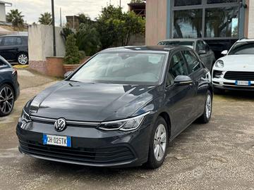Volkswagen Golf 8 2.0 TDI 115 CV SCR Life
