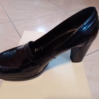 Décolleté tacco largo