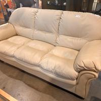 Divano 3 posti in pelle crema Made in Italy