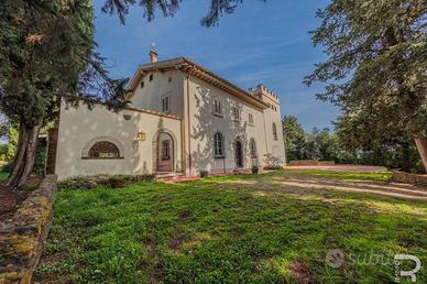 Villa signorile in una splendida posizione isolata