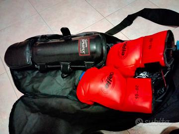 attrezzature da boxe kickboxing sacco palestra