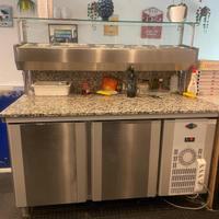 Banco per pizzeria con portacondimenti