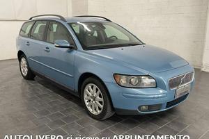 VOLVO V50 2.0 D 136cv Momentum-UNIPRO