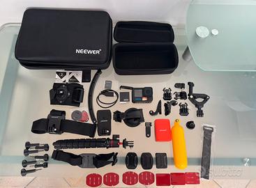 GoPro Hero 11 Black + MicroSD256GB + Kit accessori