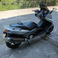 Tmax 500 permuto con vespa 300 o 250